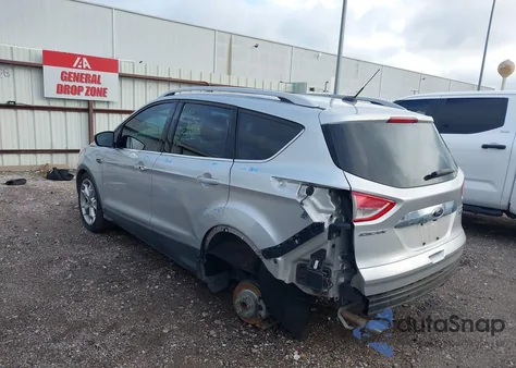 2014 Ford Escape Titanium z USA, uszkodzony, nr VIN 1FMCU0J91EUB45509